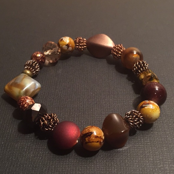 Mystic Muse Rocks! Jewelry - 7.25” Jewel toned Mixed Beaded Bracelet